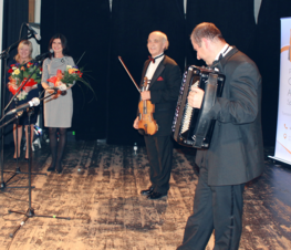 Zdjęcie z galerii: Koncert dla Seniorów 'Czardasz Trio'