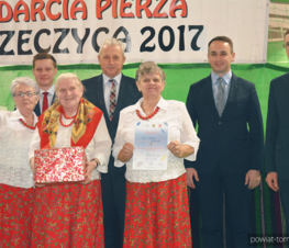 Zdjęcie z galerii: Powiatowy konkurs darcia pierza
