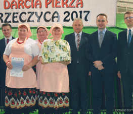Zdjęcie z galerii: Powiatowy konkurs darcia pierza