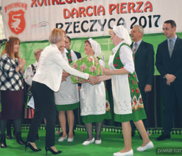 Zdjęcie z galerii: Powiatowy konkurs darcia pierza