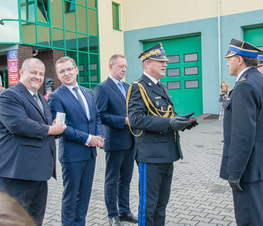 Zdjęcie z galerii: Przekazanie wozów strażackich