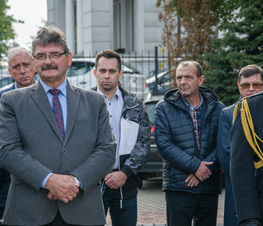 Zdjęcie z galerii: Przekazanie wozów strażackich