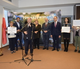 Zdjęcie z galerii: Dodatkowe środki dla Domów Pomocy Społecznej
