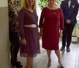 Zdjęcie z galerii: Uroczystość z okazji Dnia Edukacji Narodowej