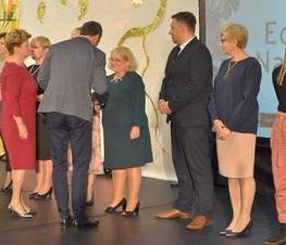 Zdjęcie z galerii: Uroczystość z okazji Dnia Edukacji Narodowej
