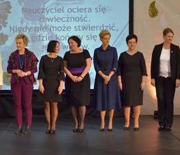 Zdjęcie z galerii: Uroczystość z okazji Dnia Edukacji Narodowej