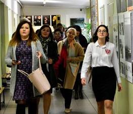 Zdjęcie z galerii: Uroczystość z okazji Dnia Edukacji Narodowej
