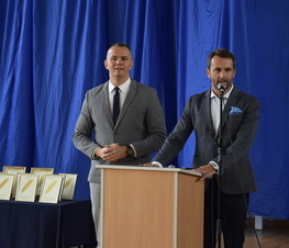 Zdjęcie z galerii: Nauczycielskie „Złote Pióra” wręczono w ZSP nr 8