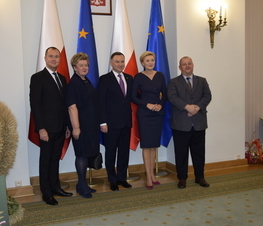 Zdjęcie z galerii: Spotkanie z udziałem Pary Prezydenckiej podsumowujące tegoroczne Dożynki Prezydenckie w Spale 
