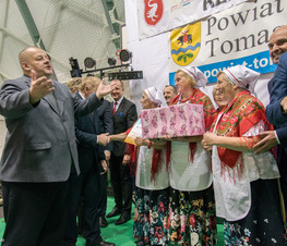 Zdjęcie z galerii: Darły pierze w Rzeczycy