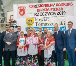 Zdjęcie z galerii: Darły pierze w Rzeczycy