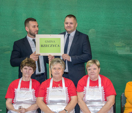Zdjęcie z galerii: Darły pierze w Rzeczycy