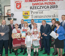 Zdjęcie z galerii: Darły pierze w Rzeczycy