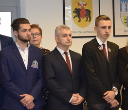 Zdjęcie z galerii: Władze Powiatu uhonorowały uczniów szkół ponadgimnazjalnych za działalność na rzecz honorowego krwiodawstwa