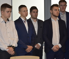 Zdjęcie z galerii: Władze Powiatu uhonorowały uczniów szkół ponadgimnazjalnych za działalność na rzecz honorowego krwiodawstwa