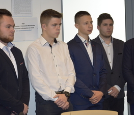Zdjęcie z galerii: Władze Powiatu uhonorowały uczniów szkół ponadgimnazjalnych za działalność na rzecz honorowego krwiodawstwa