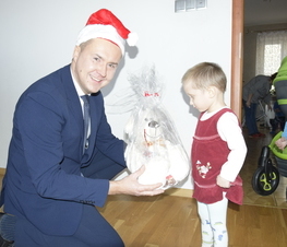 Zdjęcie z galerii: Mikołajkowe paczki dla dzieci