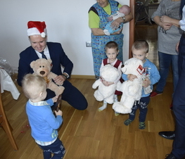 Zdjęcie z galerii: Mikołajkowe paczki dla dzieci