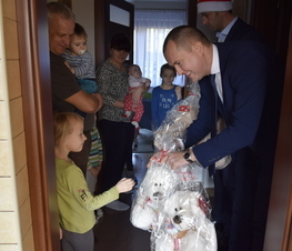 Zdjęcie z galerii: Mikołajkowe paczki dla dzieci