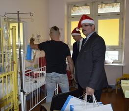 Zdjęcie z galerii: Mikołajkowe paczki dla dzieci