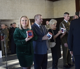 Zdjęcie z galerii: Spotkanie opłatkowe służb mundurowych