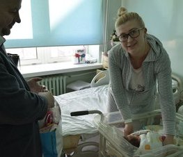Zdjęcie z galerii: Zarząd Powiatu odwiedził pierwsze dzieci urodzone w 2020 r. w Tomaszowskim Centrum Zdrowia