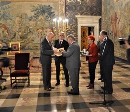 Zdjęcie z galerii: Jubileusz prof. Jana Ostrowskiego dyrektora Zamku Królewskiego na Wawelu