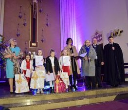 Zdjęcie z galerii: Koncert finałowy 9. Tomaszowskiego Festiwalu Kolęd i Pastorałek