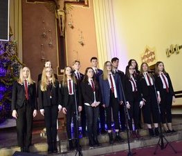 Zdjęcie z galerii: Koncert finałowy 9. Tomaszowskiego Festiwalu Kolęd i Pastorałek