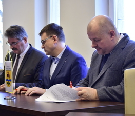 Zdjęcie z galerii: Umowa na lądowisko