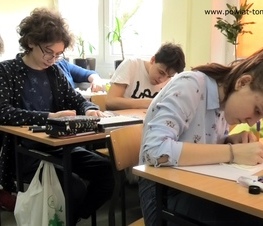 Zdjęcie z galerii: Podsumowanie XVII Powiatowego Konkursu Plastycznego „Zaprojektuj swój świat”