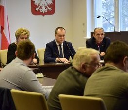 Zdjęcie z galerii: Posiedzenie Powiatowego Zespołu Zarządzania Kryzysowego w sprawie koronawirusa