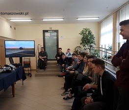 Zdjęcie z galerii: Eliminacje powiatowe „Turnieju dla szkół średnich o puchar Komendanta Wojewódzkiego Policji w Łodzi”