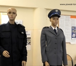 Zdjęcie z galerii: Eliminacje powiatowe „Turnieju dla szkół średnich o puchar Komendanta Wojewódzkiego Policji w Łodzi”