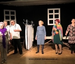 Zdjęcie z galerii: „Ofiara w bóstwo przemieniona” w wykonaniu grupy teatralnej Zapominajki