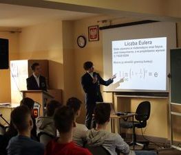 Zdjęcie z galerii: I LO zaprasza absolwentów szkół podstawowych do kontynuowania nauki w roku szkolnym 2020/2021