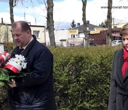 Zdjęcie z galerii: Pamięć o 80. rocznicy zbrodni katyńskiej