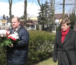 Zdjęcie z galerii: Pamięć o 80. rocznicy zbrodni katyńskiej