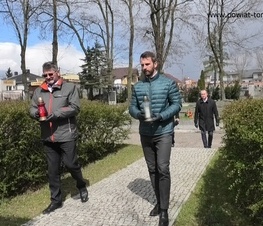 Zdjęcie z galerii: Pamięć o 80. rocznicy zbrodni katyńskiej