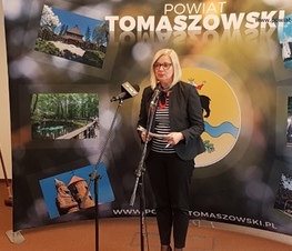 Zdjęcie z galerii: Konferencja prasowa dotycząca pozyskania środków finansowych na przebudowę drogi powiatowej na odcinku Chorzęcin – Łazisko
