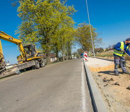 Zdjęcie z galerii: Budowa chodnika w ciągu drogi powiatowej nr 4314E miejscowości Henryków