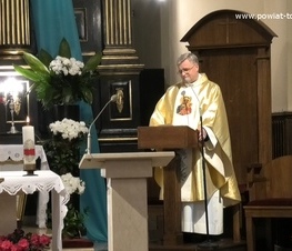 Zdjęcie z galerii: Msza święta w intencji Ojczyzny i Najświętszej Marii Panny, Królowej Polski