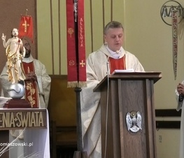 Zdjęcie z galerii: Niedzielne msze święte w kościele pw. Świętej Rodziny w Tomaszowie Mazowieckim