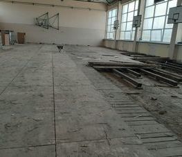 Zdjęcie z galerii: Ruszyły prace przy modernizacji sali gimnastycznej ZSP 8