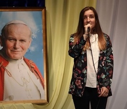Zdjęcie z galerii: PCAS zaprasza do obejrzenia widowiska „Młodzież dla Ojca Świętego”