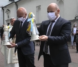 kwiatyJPII7d