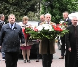 Zdjęcie z galerii: W Będkowie upamiętniono Błażeja Stolarskiego, działacza społecznego i politycznego, jednego z przywódców ruchu ludowego