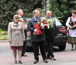 Zdjęcie z galerii: W Będkowie upamiętniono Błażeja Stolarskiego, działacza społecznego i politycznego, jednego z przywódców ruchu ludowego