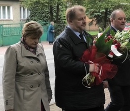 Zdjęcie z galerii: W Będkowie upamiętniono Błażeja Stolarskiego, działacza społecznego i politycznego, jednego z przywódców ruchu ludowego