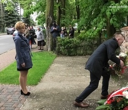 Zdjęcie z galerii: W Będkowie upamiętniono Błażeja Stolarskiego, działacza społecznego i politycznego, jednego z przywódców ruchu ludowego